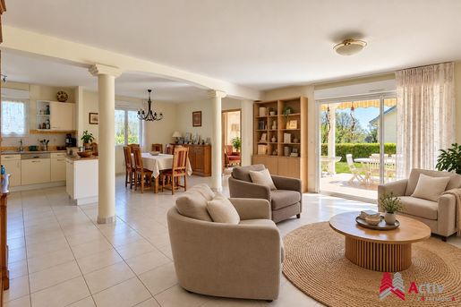Appartement 5 pièces 138 m² · à Morestel · 138 m² · 345 000 €