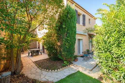 Maison 5 pièces 104 m² · à Marseille 13ème · 104 m² · 330 000 €