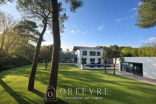 6 pièces 275 m² · à Castelnau-le-lez · 275 m² · 1 299 000 €