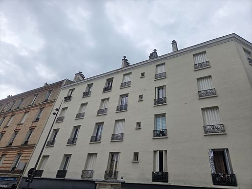 Viager Libre dans 1 an maximum par Dame de 80 ans · à Charenton-le-Pont · 48 m² · 175 000 €