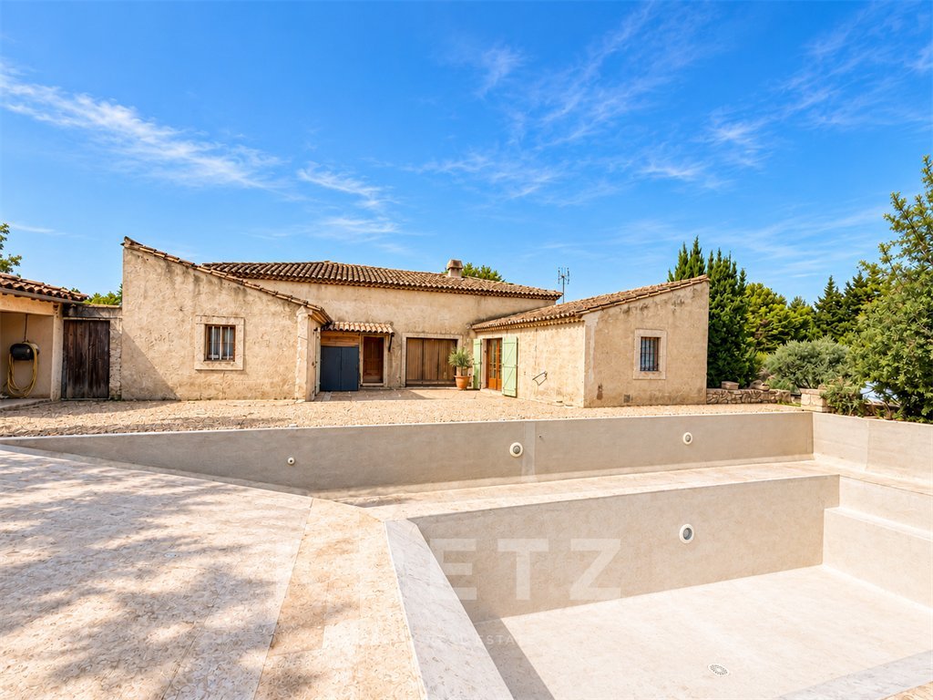 Maison à vendre, 350m², Saint-Rémy-de-Provence