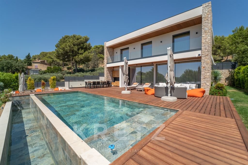 Maison à vendre, 270m², Saint-Chamas