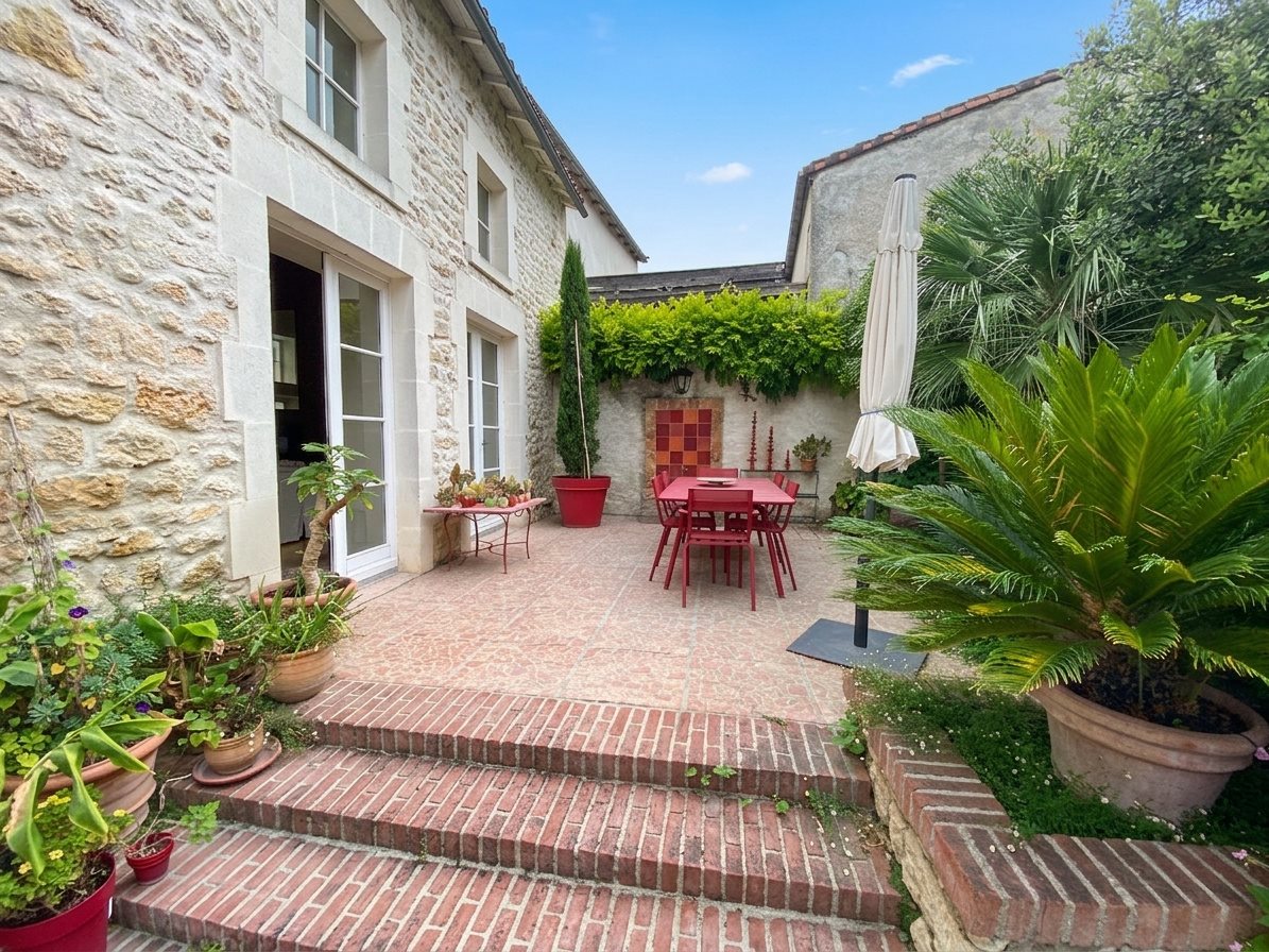 Maison à vendre, 172m², Bourg-Charente