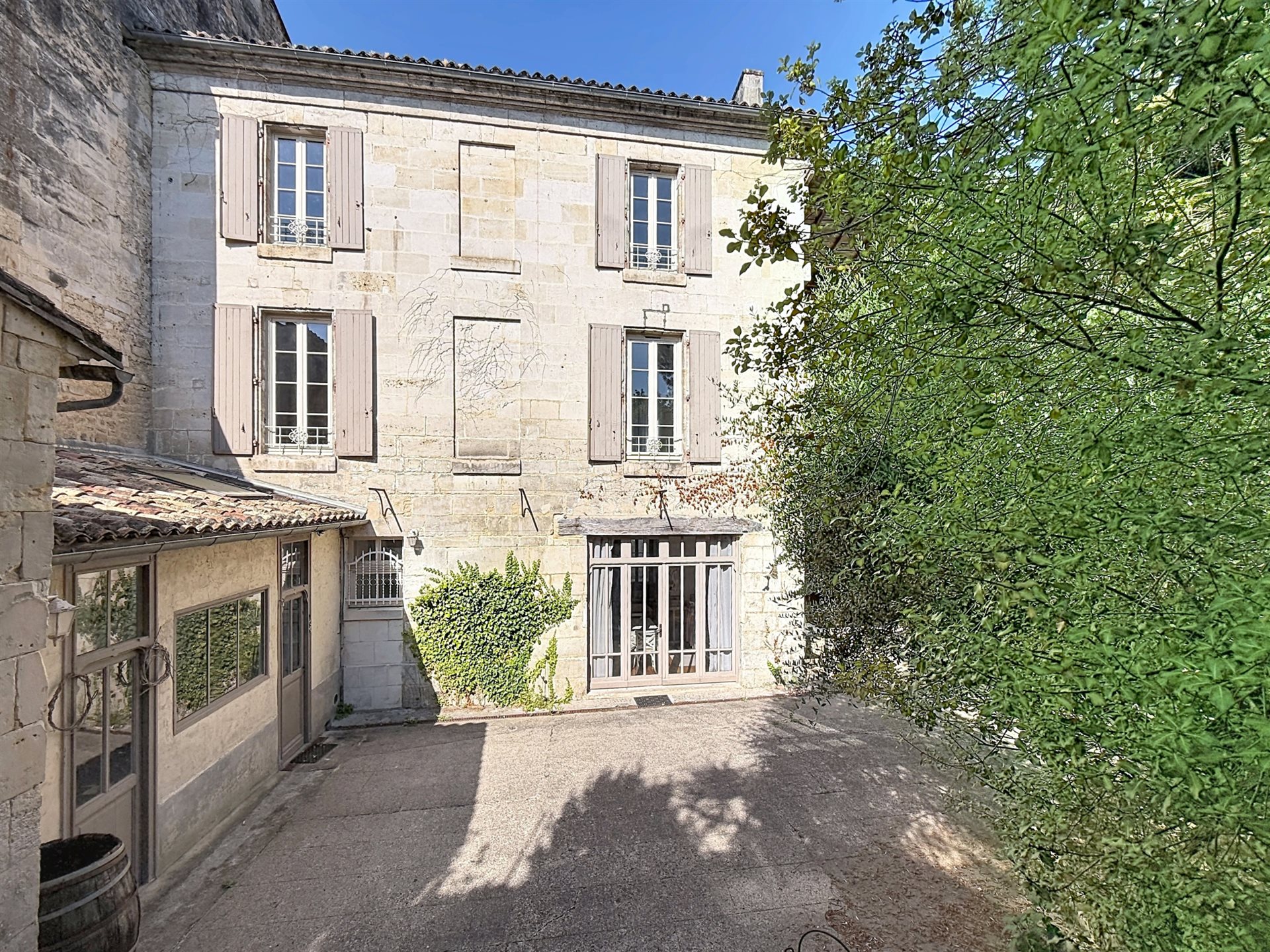 Maison à vendre, 229m², Châteauneuf-sur-Charente
