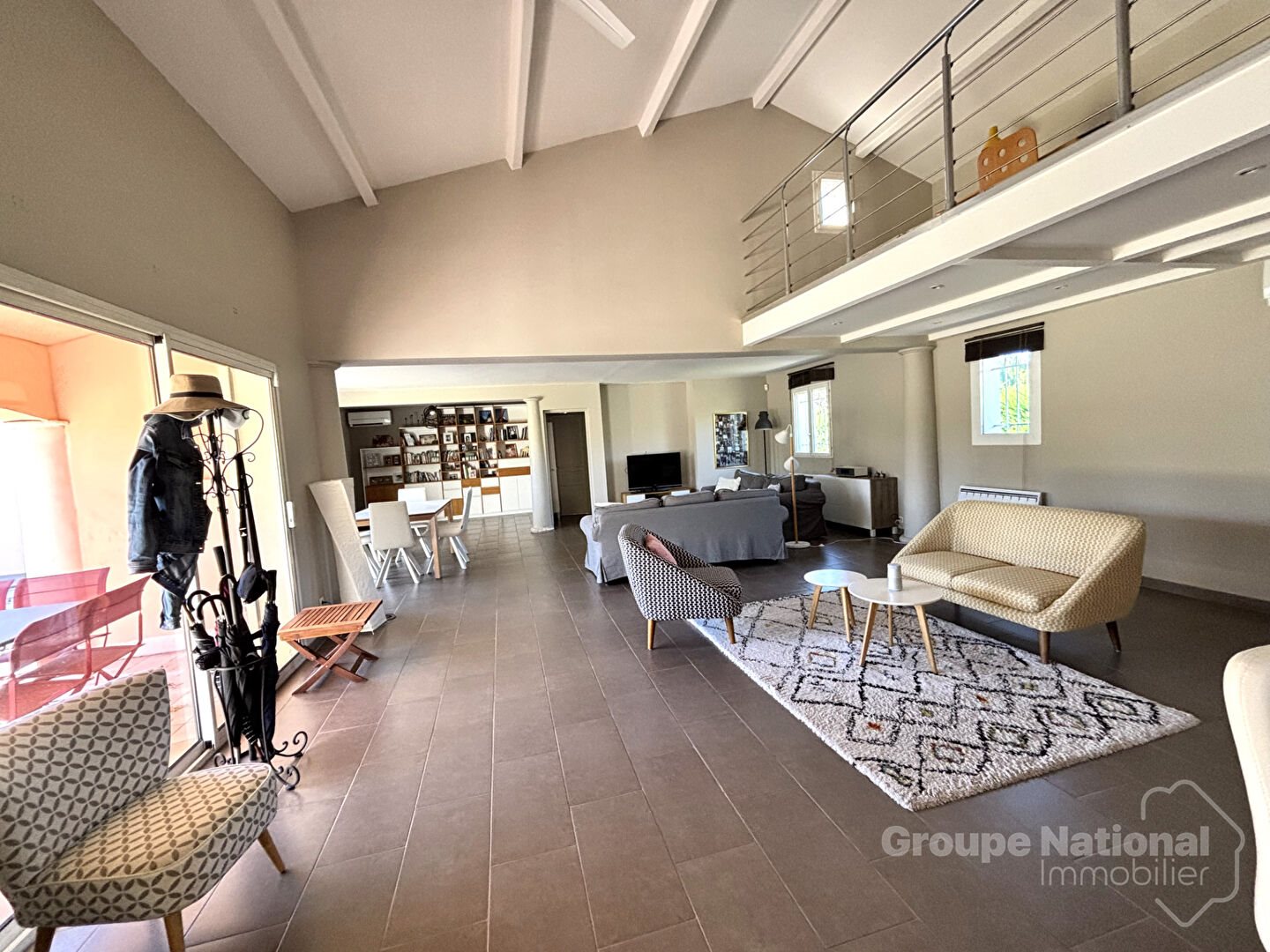Maison à vendre, 170m², Eyguières