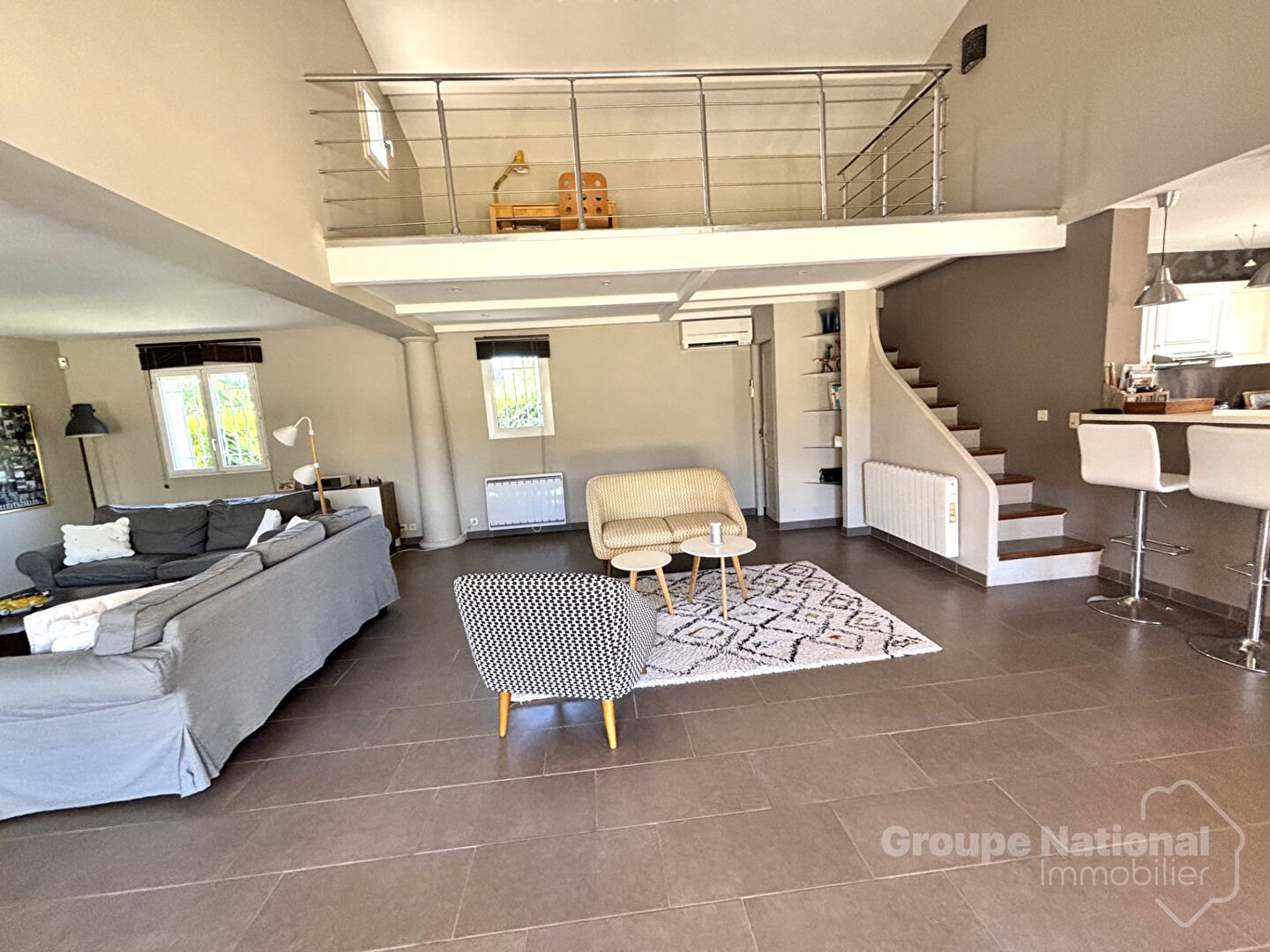 Maison à vendre, 170m², Eyguières
