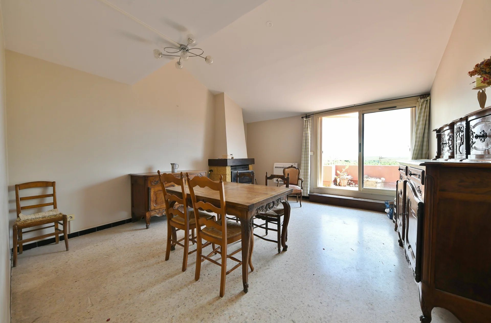 Appartement à vendre, 68m², Uzès