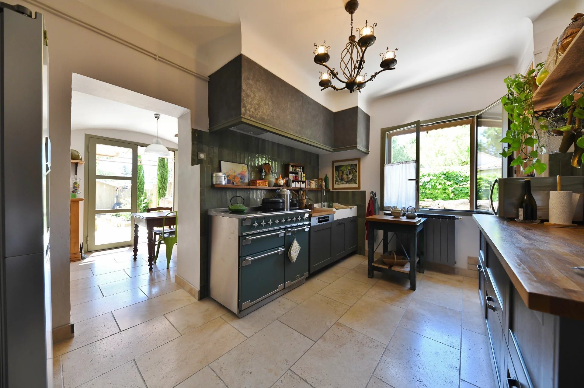 Maison à vendre, 185m², Uzès