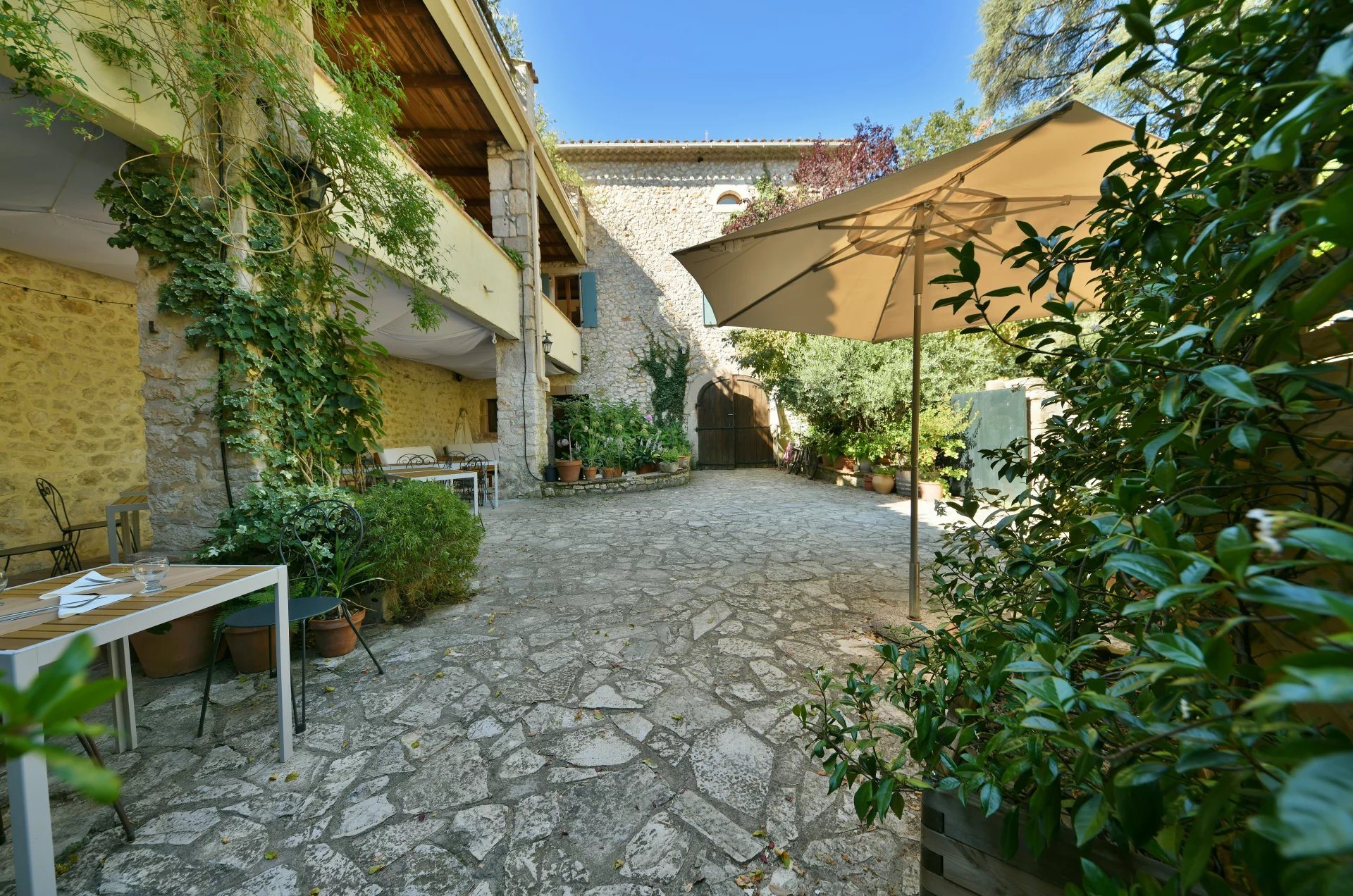 Maison à vendre, 233m², Barjac