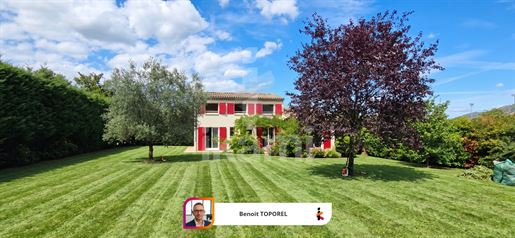 6 pièces 190 m² · à Tournon-sur-Rhône · 190 m² · 398 000 €