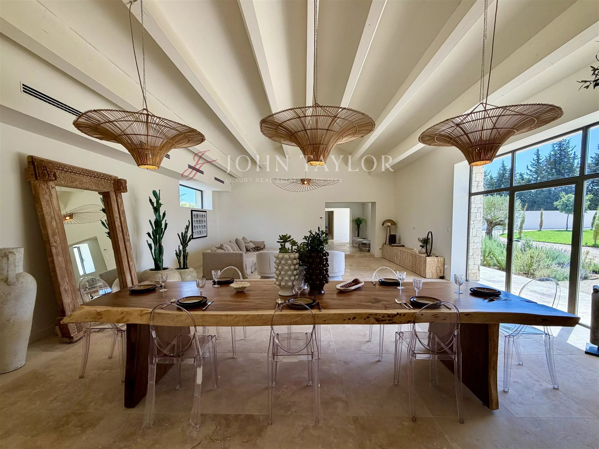 Maison à vendre, 250m², L'Isle-sur-la-Sorgue