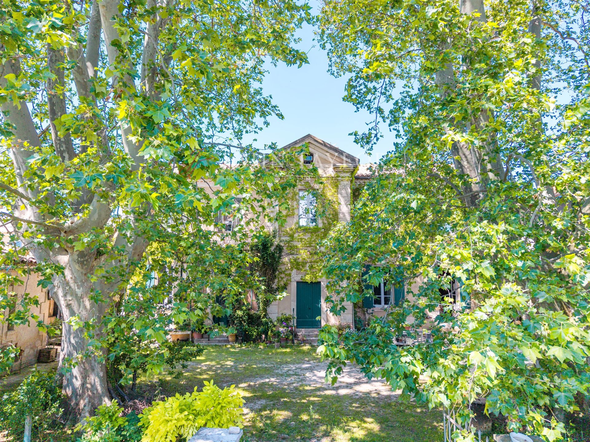 Maison à vendre, 325m², L'Isle-sur-la-Sorgue