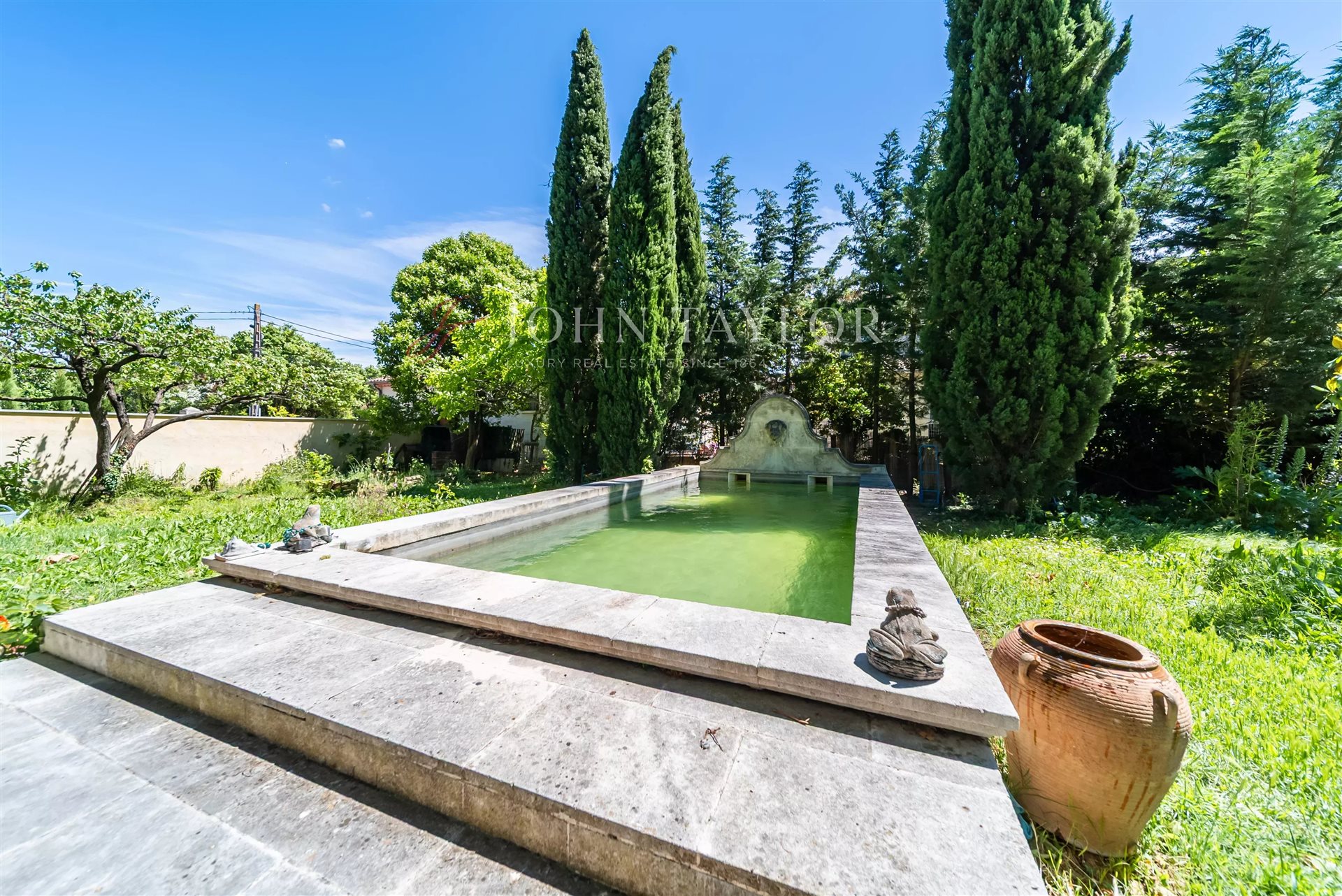 Maison à vendre, 325m², L'Isle-sur-la-Sorgue