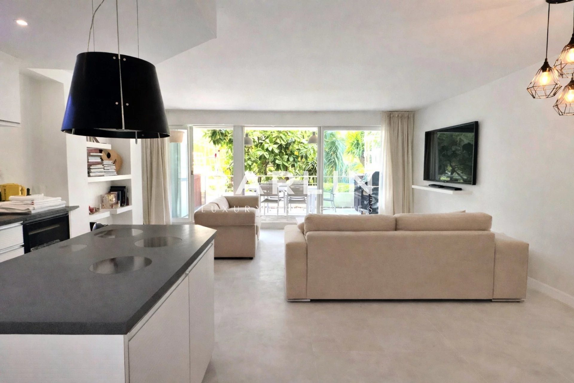 Superb apartment with terrace and swimming pool - Ansicht 2
