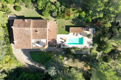 Maison 7 pièces 215 m² · à Montferrier-sur-lez · 215 m² · 799 000 €
