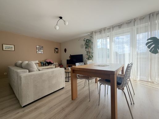 Appartement 3 pièces 81 m² · à Reims · 81 m² · 180 000 €