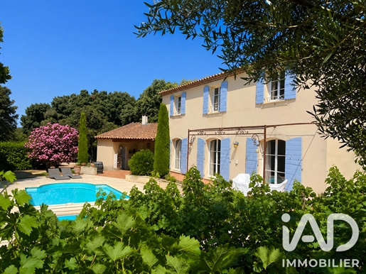 Maison 7 pièces 170 m² · à Rochefort-du-Gard · 170 m² · 590 000 €