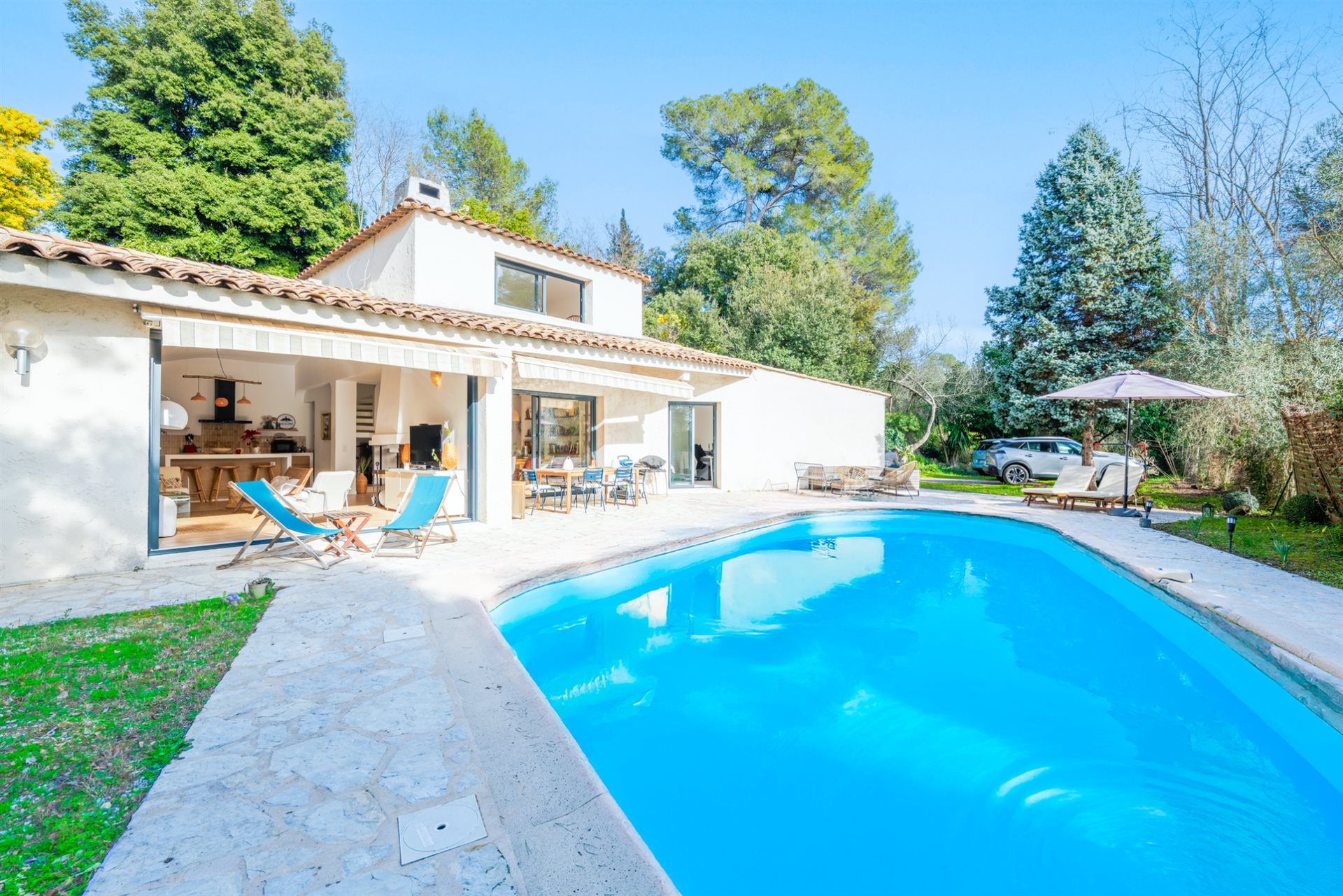 Maison à vendre, 153m², Roquefort-les-Pins