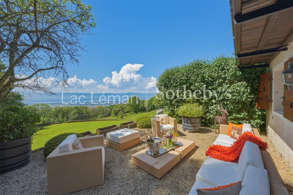 Maison à vendre, 394m², Cranves-Sales