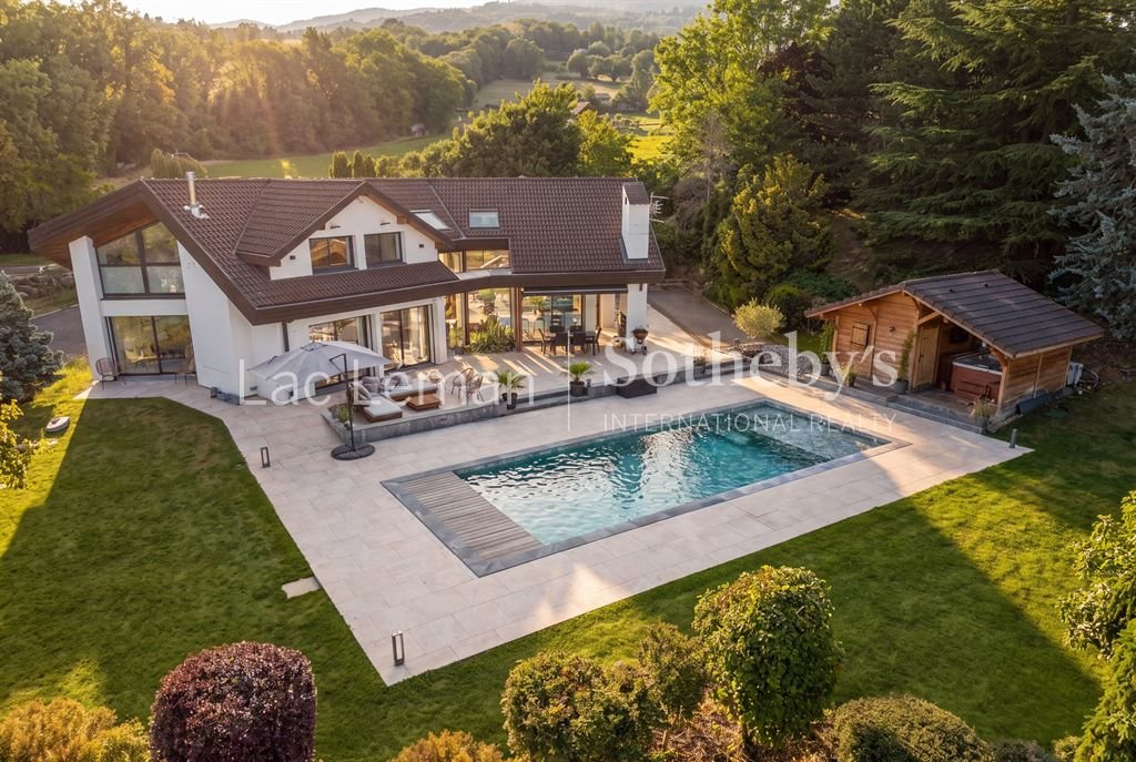 Maison à vendre, 276m², Cranves-Sales
