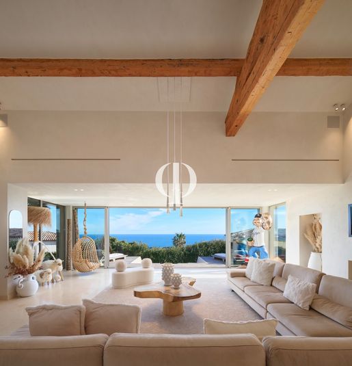 Maison 7 pièces 341 m² · à Roquebrune-sur-Argens · 341 m² · 3 990 000 €