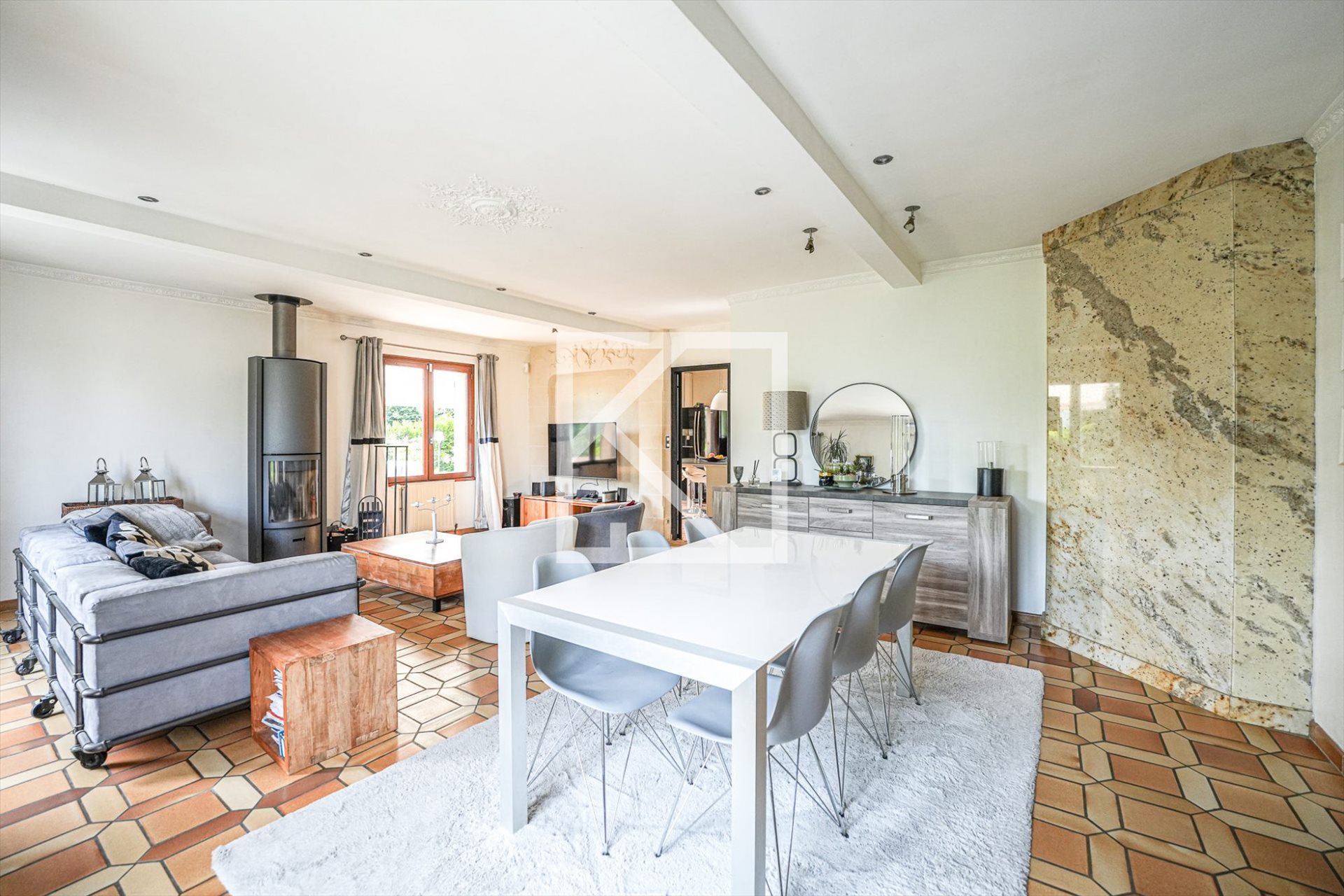Maison à vendre, 210m², Sainte-Gemmes-sur-Loire