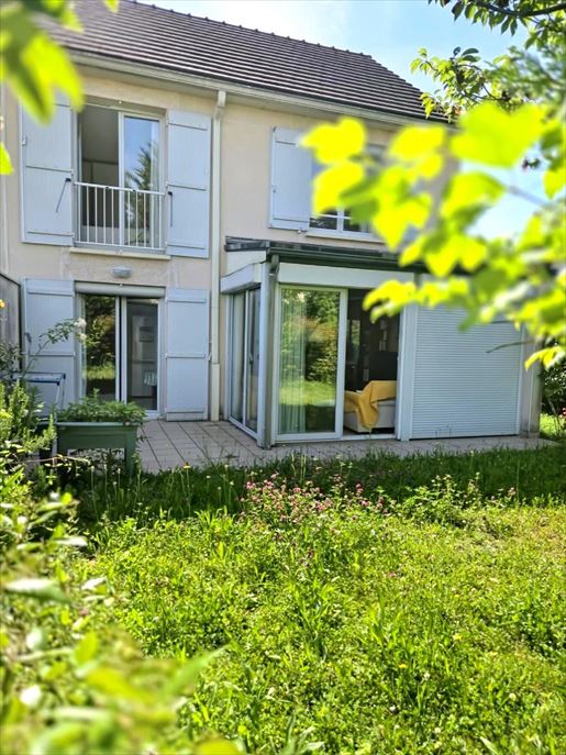 Maison 4 pièces 109 m² · à Lons-le-Saunier · 109 m² · 214 800 €