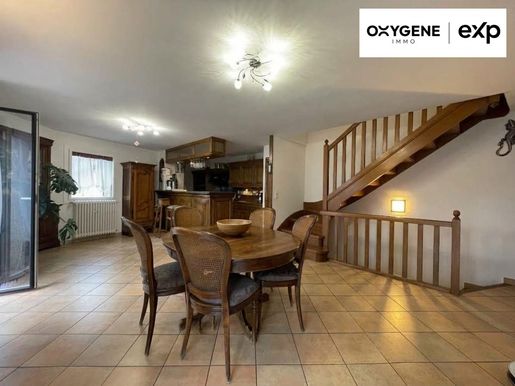 Maison 6 pièces 184 m² · à Font-Romeu-Odeillo-Via · 184 m² · 420 000 €