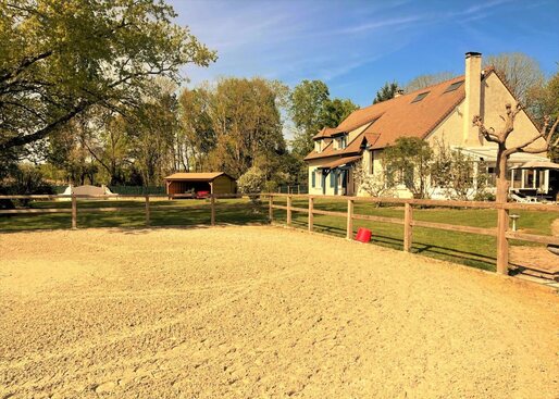 Maison 7 pièces 230 m² · à Faremoutiers · 230 m² · 943 400 €