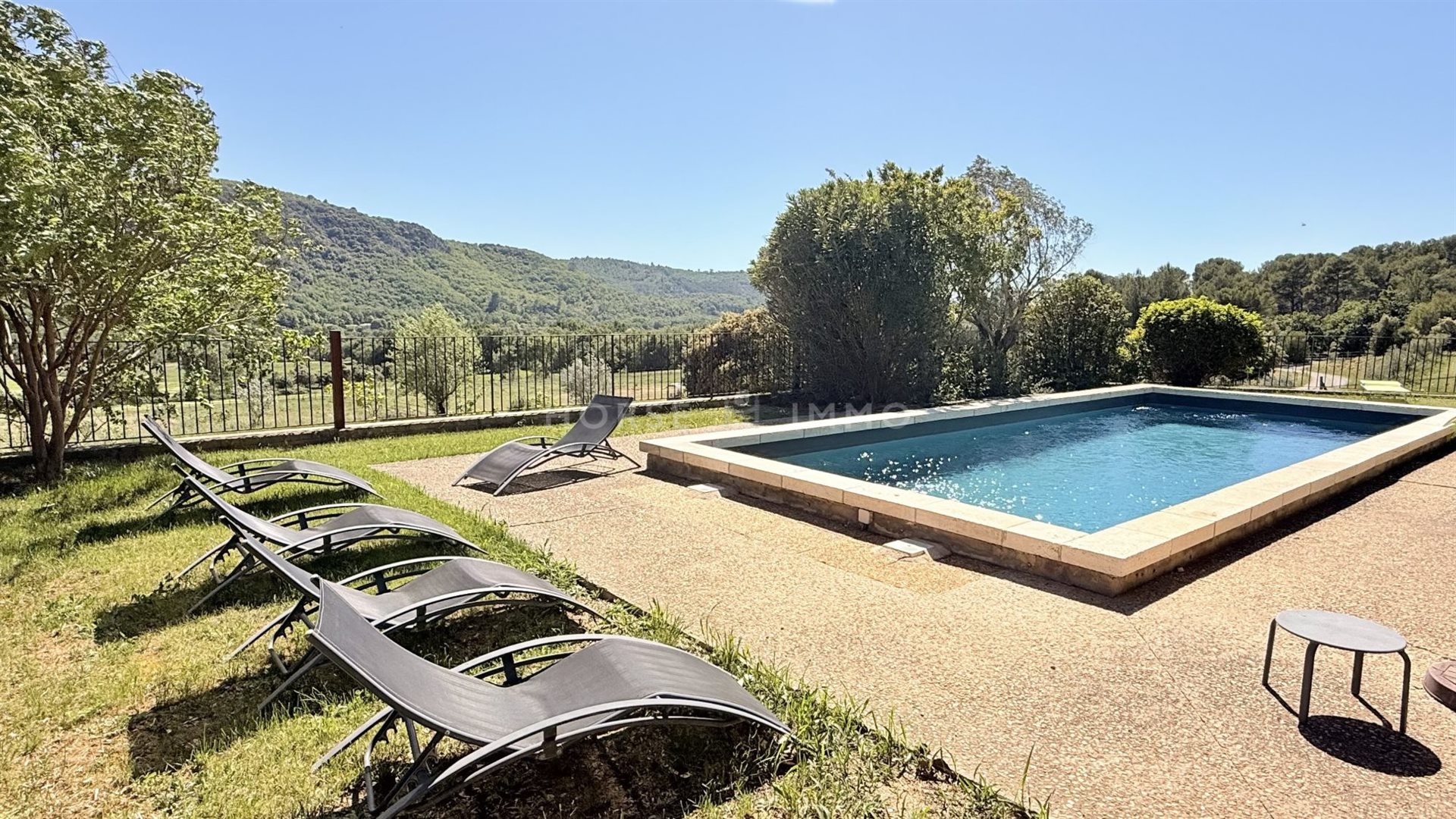 Maison à vendre, 450m², Gréoux-les-Bains
