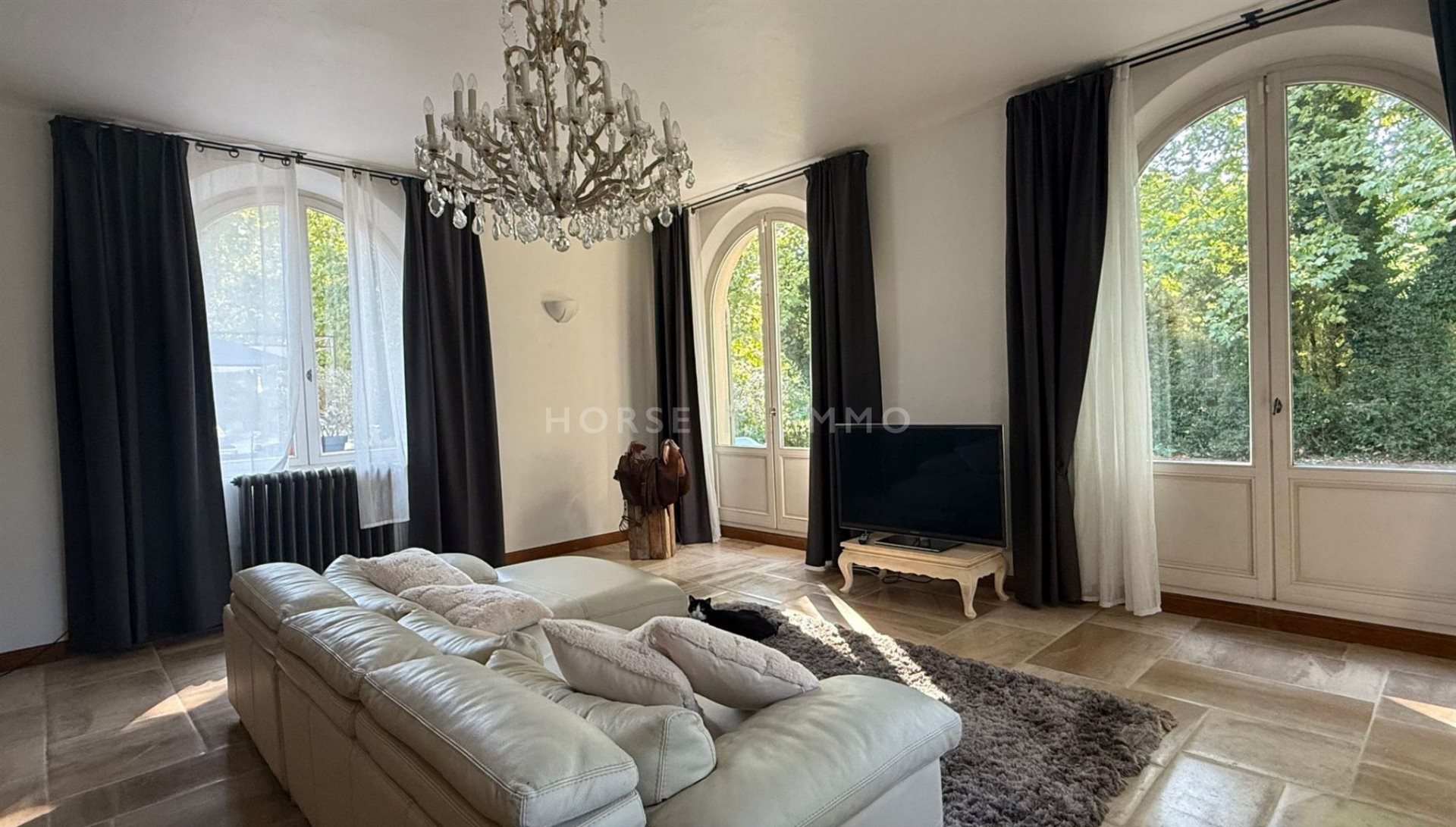 Maison à vendre, 800m², Charleval