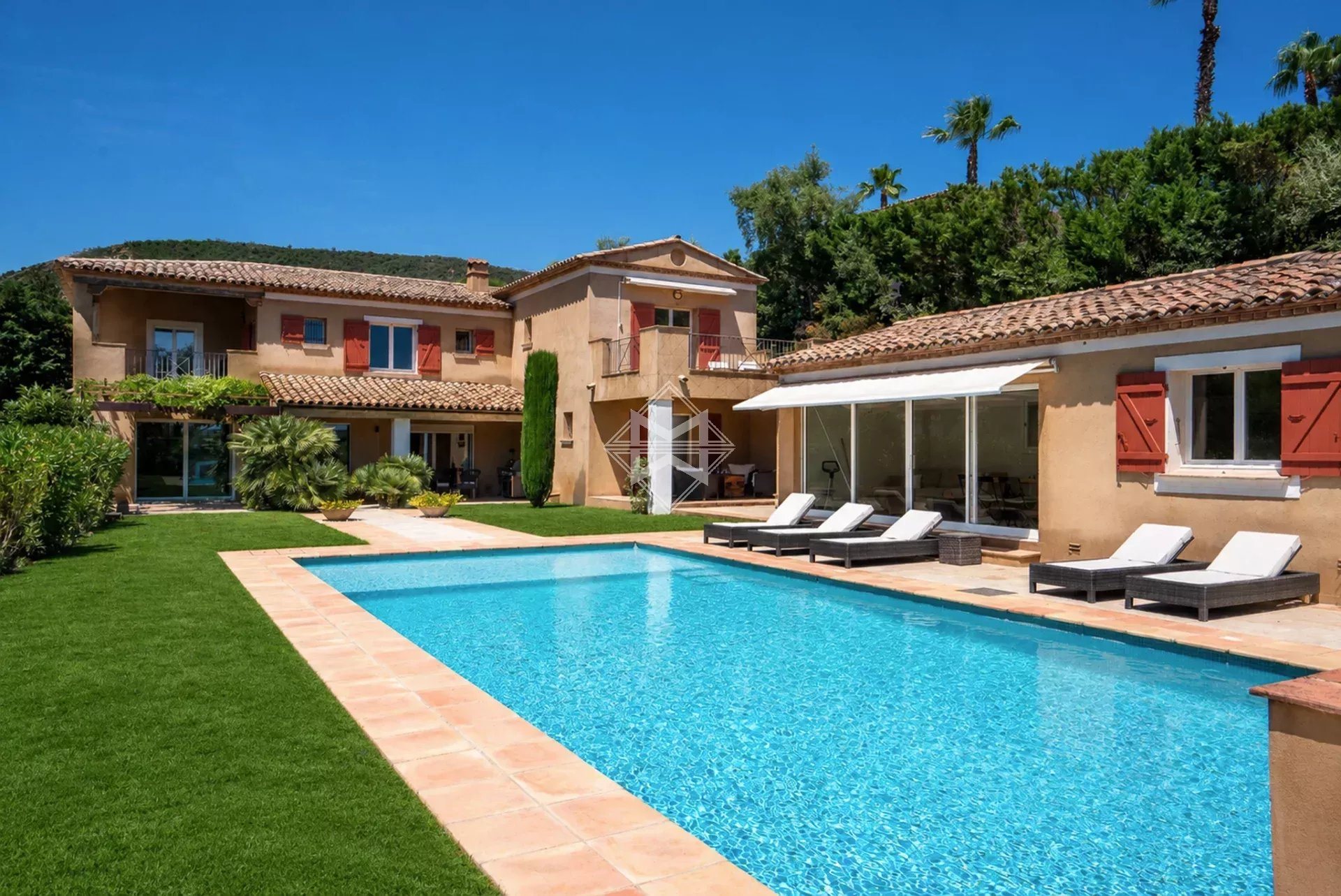 Maison à vendre, 350m², Grimaud