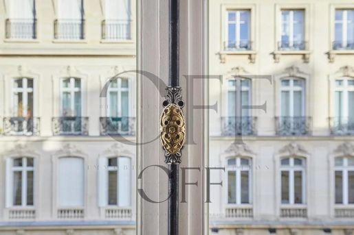 Appartement 5 pièces 200 m² · à Paris 8ème · 200 m² · 6 750 000 €