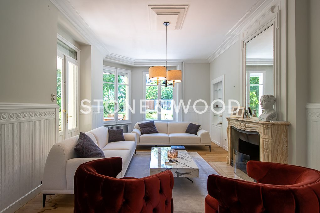 Maison à vendre, 232m², Divonne-les-Bains