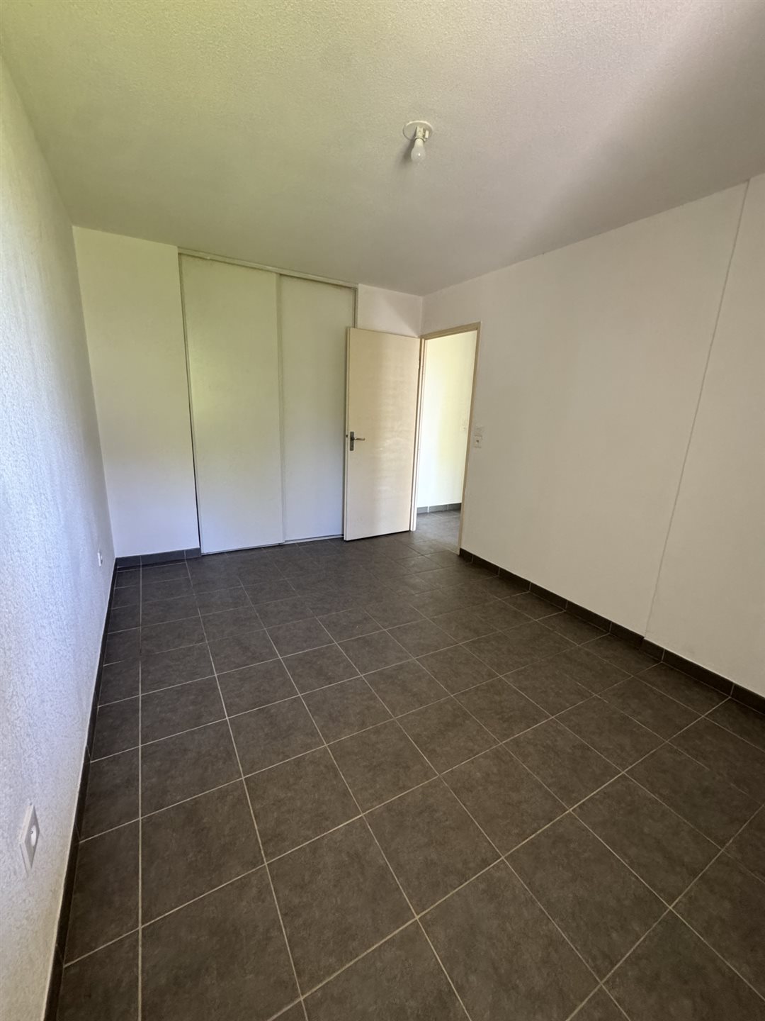 Bright 2-room apartment with terrace and parking Toulouse - Vue 4