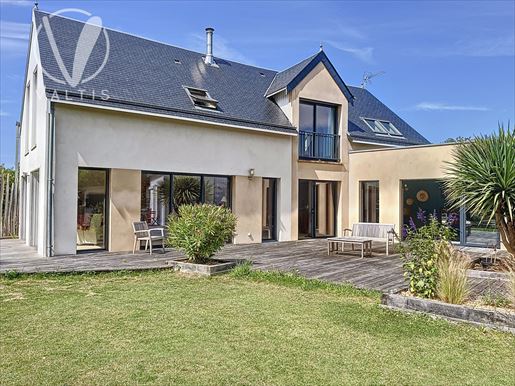 Maison 6 pièces 174 m² · à Saint-Lunaire · 174 m² · 820 000 €
