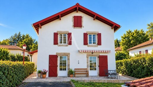 Maison 5 pièces 130 m² · à Urrugne · 130 m² · 945 000 €