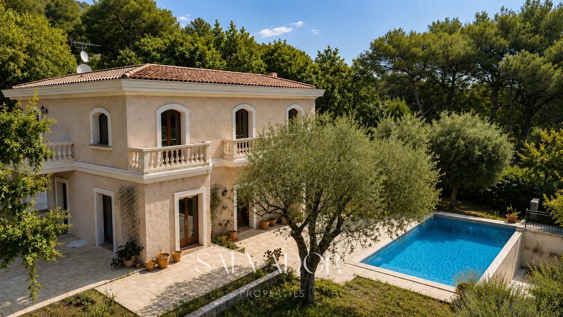 Maison à vendre, 370m², La Turbie