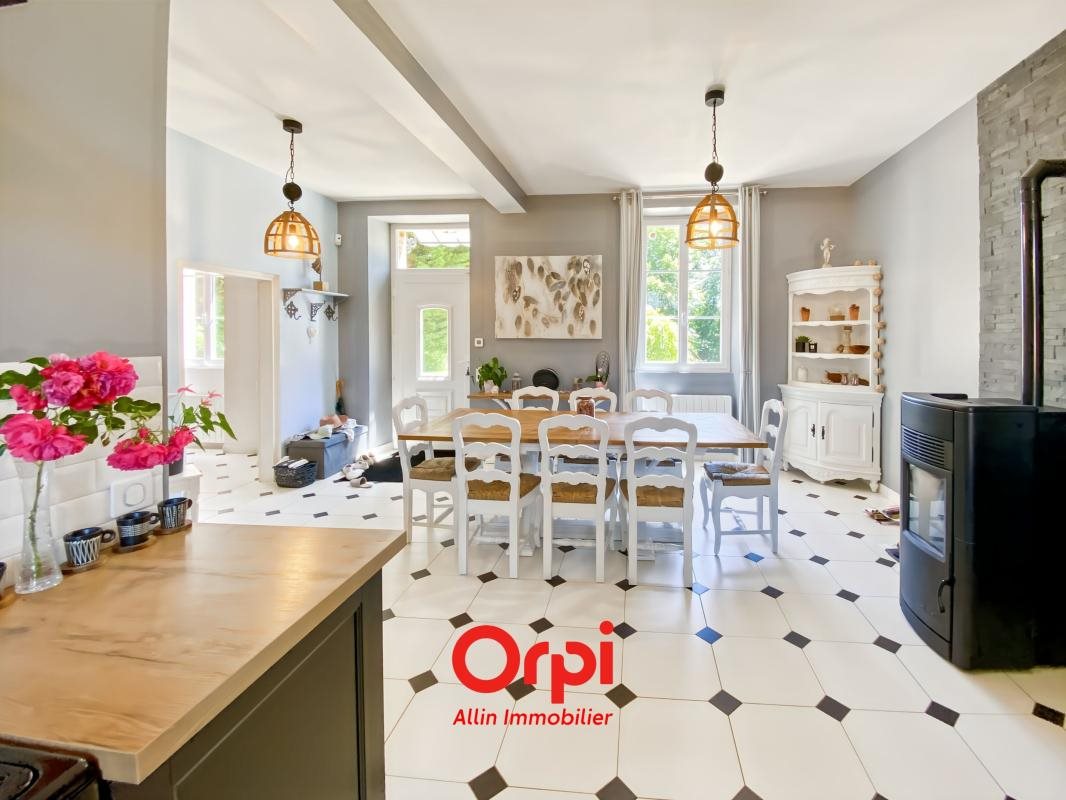 Maison à vendre, 195m², Clugnat