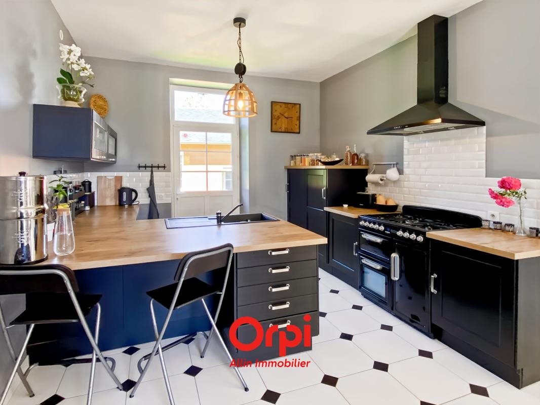 Maison à vendre, 195m², Clugnat