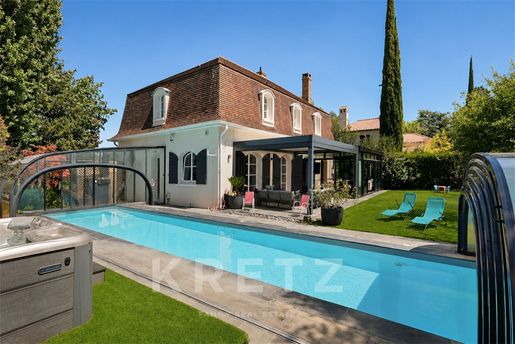 Maison 8 pièces 370 m² · à Garches · 370 m² · 2 795 000 €