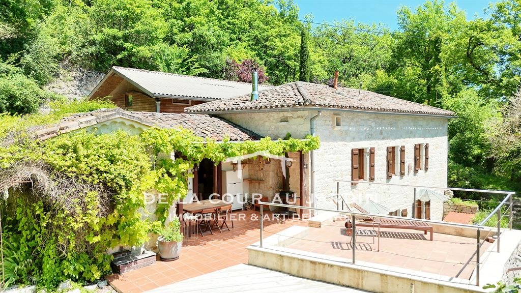 Maison à vendre, 180m², Montaigu-de-Quercy