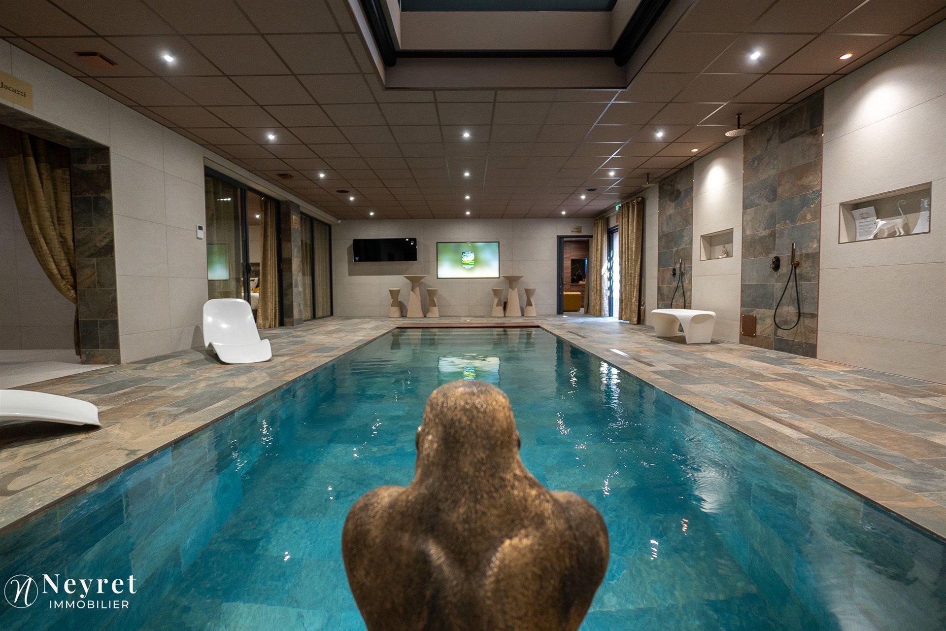 Maison à vendre, 350m², Saint-Priest-en-Jarez