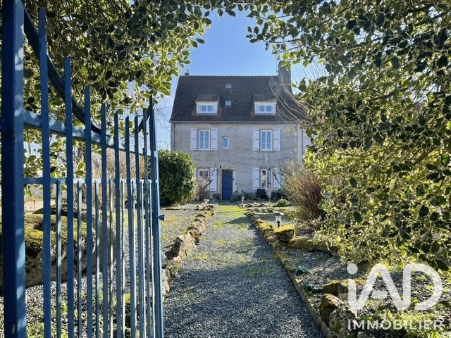 Maison à vendre, 167m², Châtelus-Malvaleix
