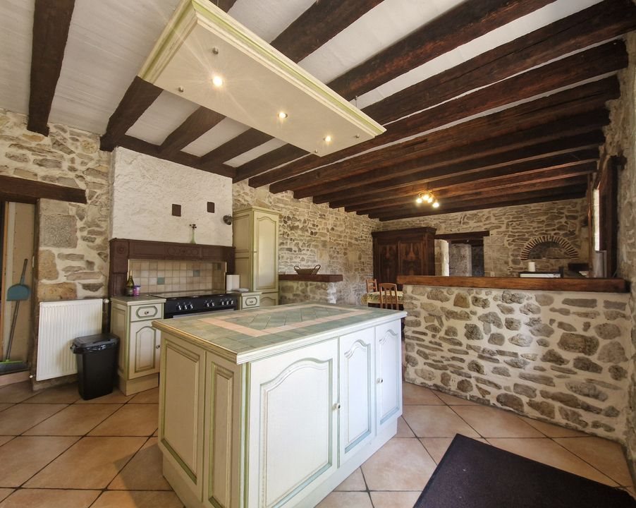 Maison à vendre, 185m², Saint-Pourçain-sur-Sioule