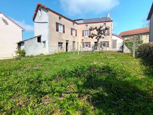 Maison 5 pièces 87 m² · à Saint-Clément · 87 m² · 75 000 €