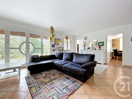 Maison 5 pièces 213 m² · à Bagnols-sur-Cèze · 213 m² · 400 000 €
