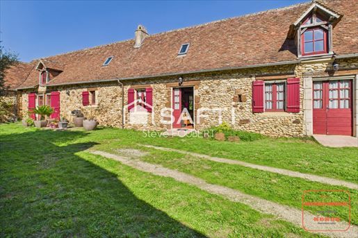 Maison 9 pièces 240 m² · à Rouffignac-Saint-Cernin-de-Reilhac · 240 m² · 317 000 €