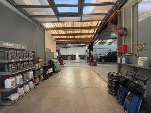 Local commercial 360 m² · à Dijon · 360 m² · 375 000 €