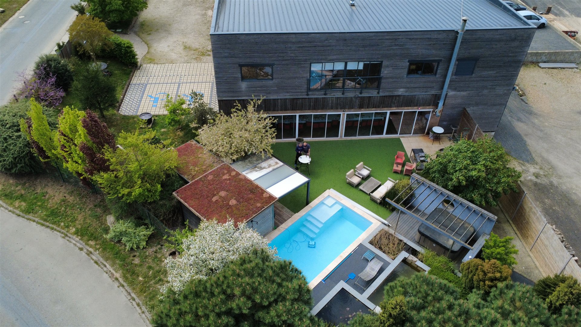 Terrain 12 pièces 460 m² · à Tremblay-les-Villages · 460 m² · 670 000 €
